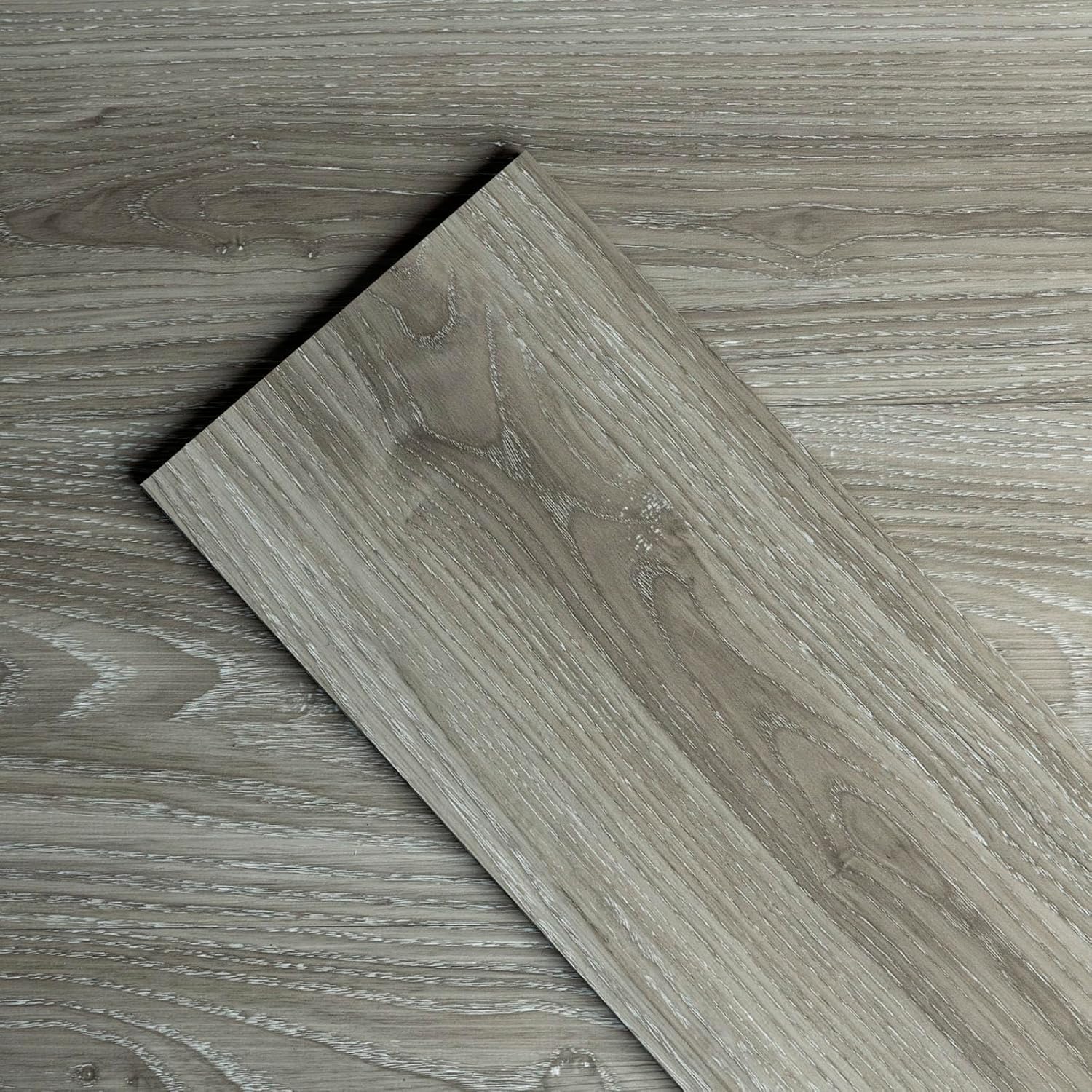 Vnyl / Carpet Flooring